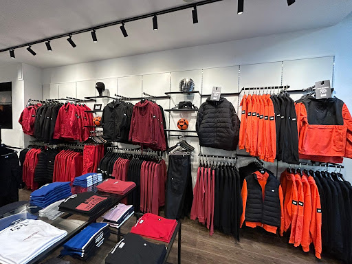 Weekend Offender - Visual