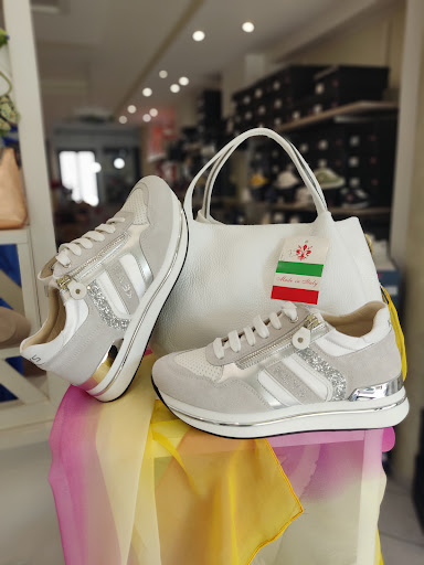 Le Scarpe Di Gisella - Thumbnail
