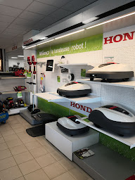 Photo n°2 de ANNE & FAYE MOTOCULTURE - PONT AUDEMER à Pont-Audemer (Magasin de matériel de motoculture)