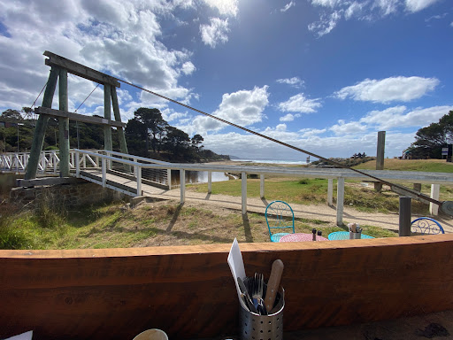 Swingbridge Cafe - Visual