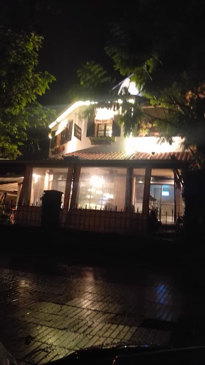 Photos of Caf&eacute; Paul
