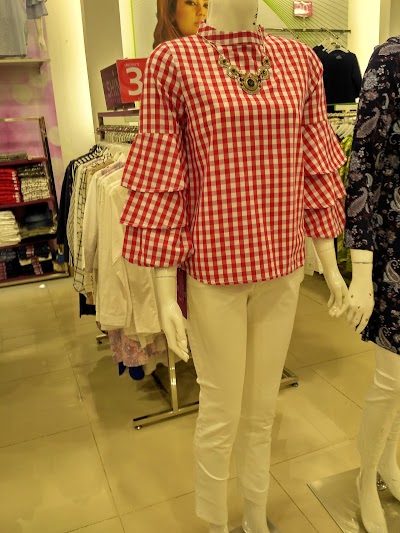 Photos of Matahari Department Store Blue Mall Bekasi