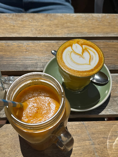 The Foreigner Café Ivanhoe - Thumbnail