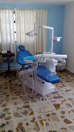 Dentista Dra. María de Lourdes Valdes
