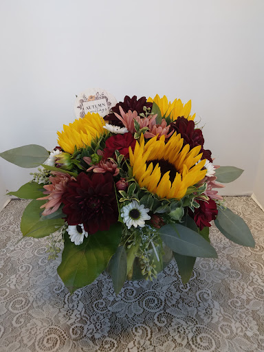 Country Touch Floral