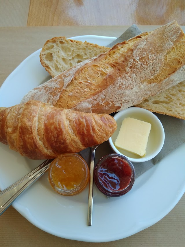 Le Perroquet Tranquille