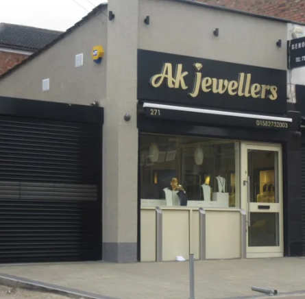 A K Jewellers - Jewellery - photo 1