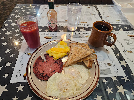 Mom's Restaurant - Visual