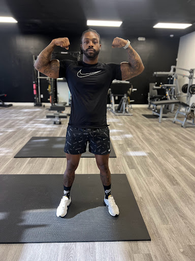 Royalty Fitness 757 - Thumbnail