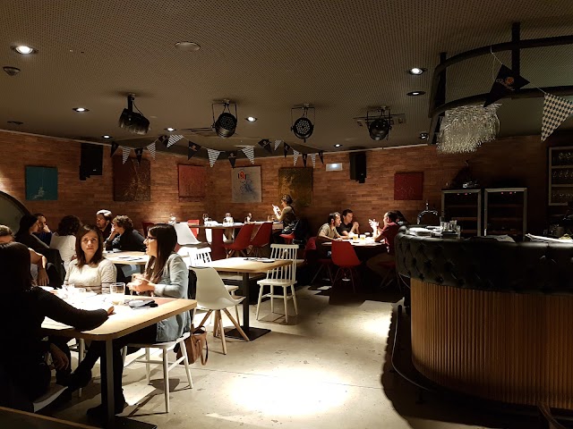 Zentral Kafe-Teatro