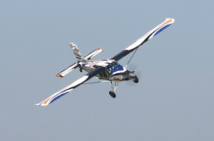 Photo n°2 de Espace Chute Libre Aérodrome de La Réole Floudès à La Réole (École de parachutisme)