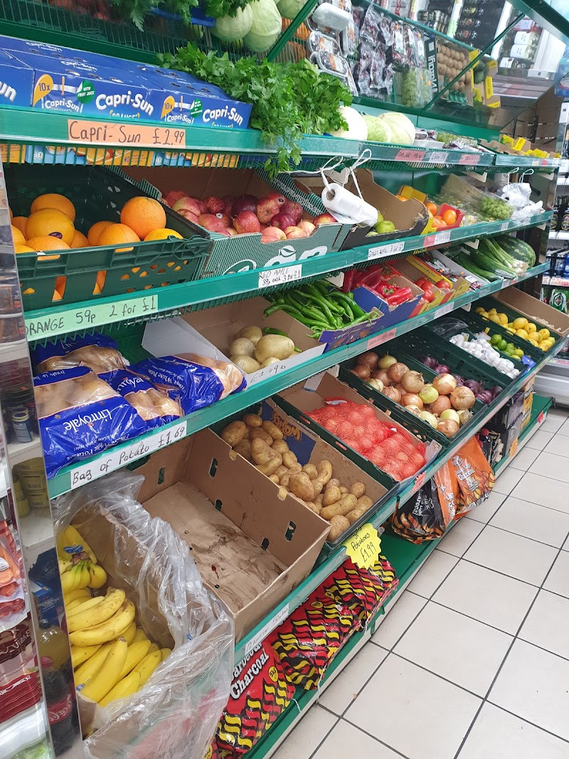 Holdbrook Supermarket Off Licence photo 2