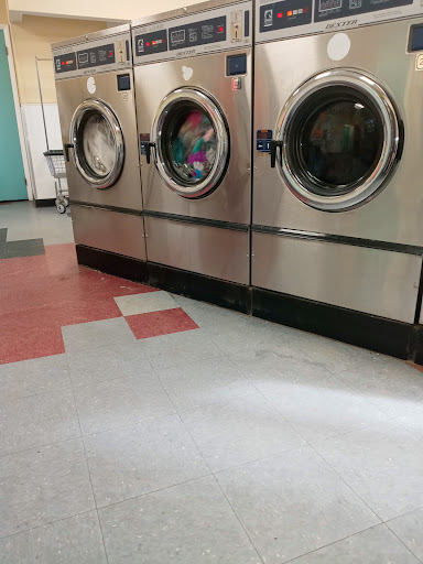 Pierce Street Laundromat - Thumbnail