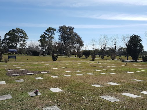 Parque Eterno SA, Author: Martin Emilio Mosbruker