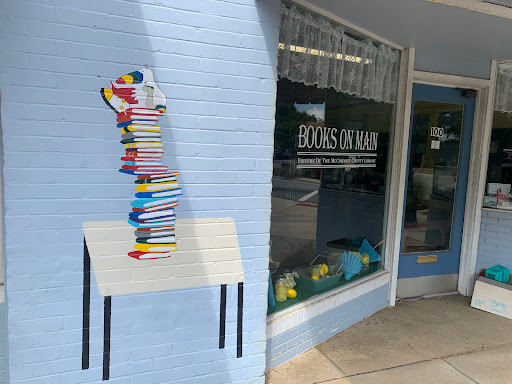 Books on Main - Thumbnail