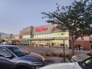 Hy-Vee Grocery Store