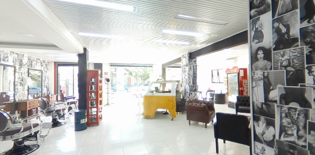 Número de telefone de Barbearia Von Barbarov | Unidade Kennedy