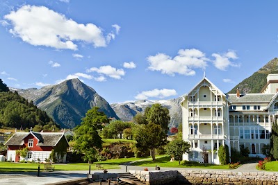 Photos of Kviknes Hotel