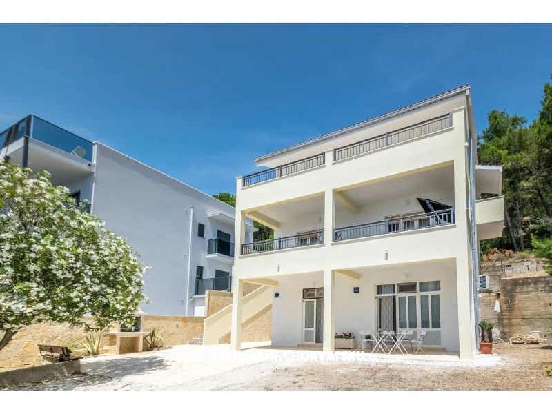 Apartments Mara