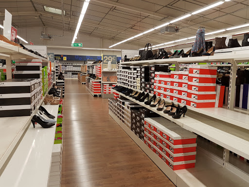 LA HALLE AUX CHAUSSURES BLOIS AUCHAN Gallery - France