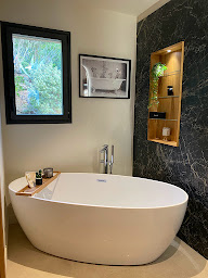 Photo n°25 de Idéal habitat / SOS-Dépannage à Cavalaire-sur-Mer (Menuisier)