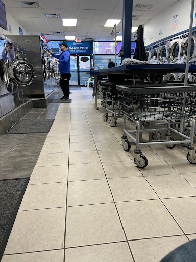 Wash And Go Laundromat - Thumbnail