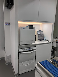 Photo n°6 de Dr Truta Tudor à Cogolin (Dentiste)