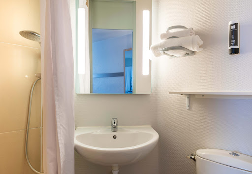 B&B HOTEL Angers 2 Université - Thumbnail