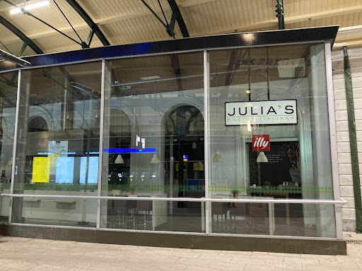 Julia’s Cucina Italiana Logo