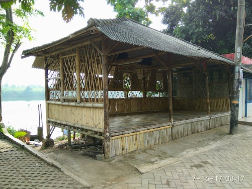 SURADITA LAKE / LAKE SURADITA, Author: Arifin Susilo