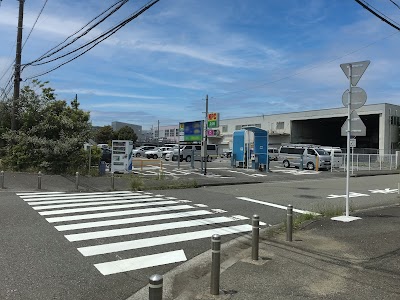 NPC24H市大医学部駅前パーキング