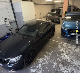 Photo n°3 de Garage de berriat - Carrosserie à Grenoble (Station de lavage automobile)