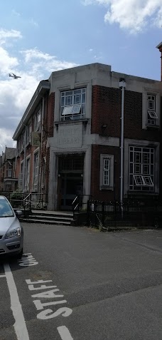 Chiswick Library london
