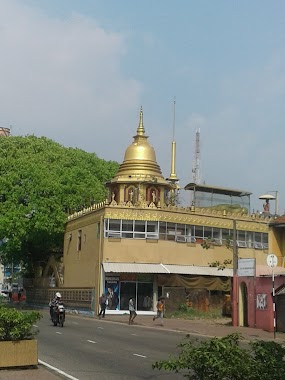 Sri Shakayasinharamaya(Inguru Kade Temple), Author: Dhammike Ariyathilake