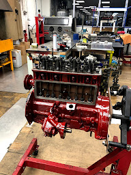 Photo n°15 de VINTAGE GARAGE : Ventes pièces US et UK Réfection et Vente de moteurs, boîtes auto & méca - Restauration Voiture Ancienne à Saint-Pryvé-Saint-Mesmin (Vendeur de voitures d'occasion)