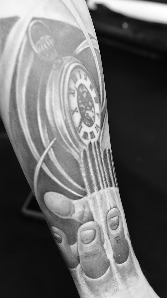 GINO Tattoo Piercing