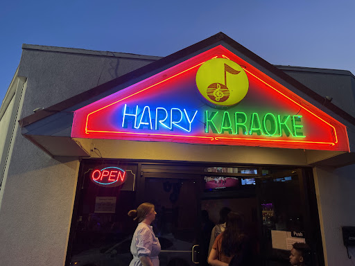 Happy Karaoke