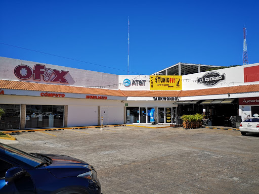 AT&T CENTRO DE ATENCIÓN A CLIENTES ESTADIO CANCUN