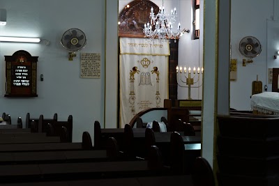 Photos of Tiferet Binyamin Synagogue
