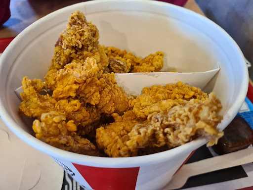 Photo 2 - KFC Sens