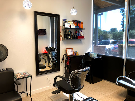 Arom Salon at Studio 101 - Thumbnail