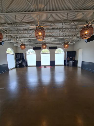 Level Yoga - Visual