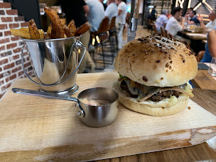 Photo n°17 de L'atelier du 84 à Saint-Renan (Restaurant de hamburgers)