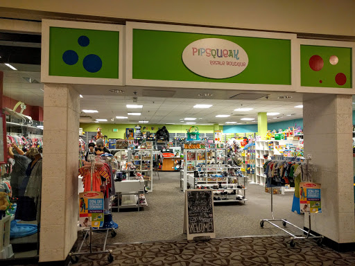 Pipsqueak Resale Boutique Logo