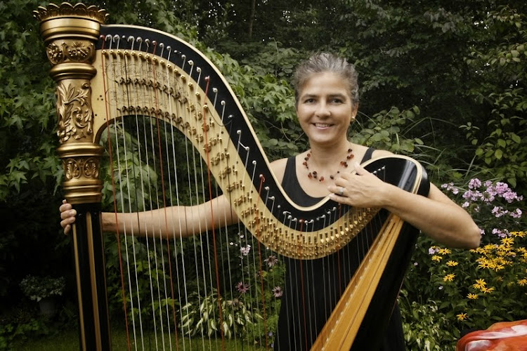 Harfenistin Uta Deilmann