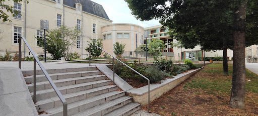 droits de l'Homme Garden Logo