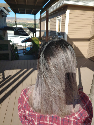 Andi's Salon Gallery - United States
