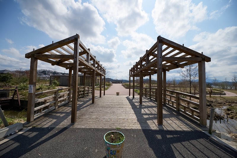 湖山池ナチュラルガーデン 鳥取県鳥取市湖山町南 公園 公園 グルコミ