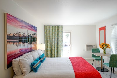 Photos of Carousel Beach Inn