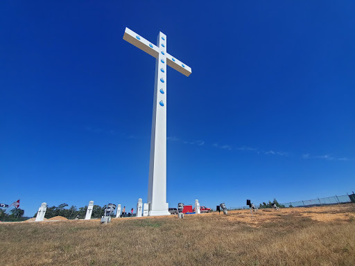 Branson Cross - Visual